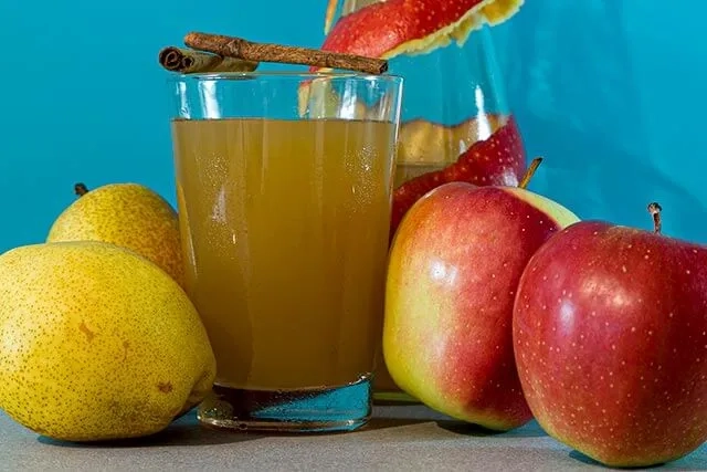 Apple and pear bio juice